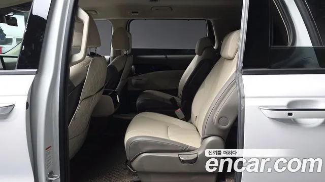 Kia Carnival 4th Gen — Фото автомобиля 16