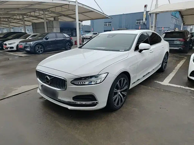Фотография автомобиля — Volvo S90
