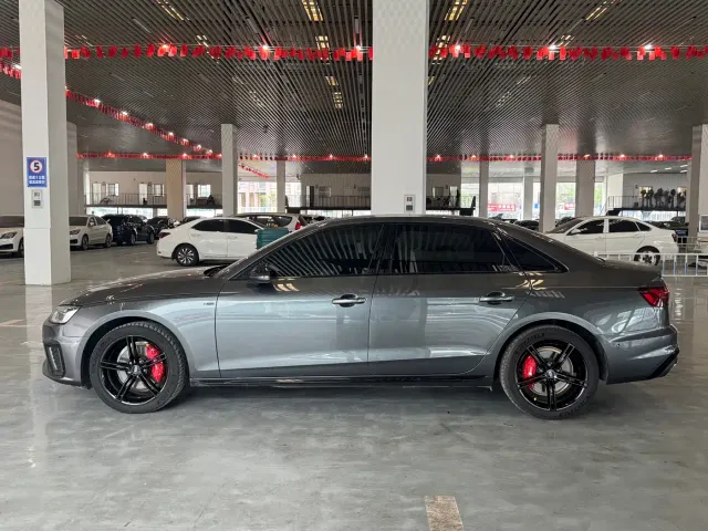Audi A4L — Фото автомобиля 5