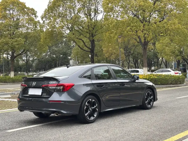 Honda Civic — Фото автомобиля 6