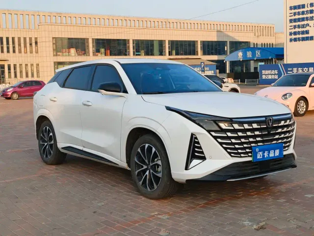 Changan UNI-Z — Фото автомобиля 3