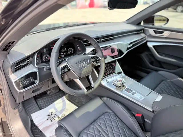 Audi A6L — Фото автомобиля 13