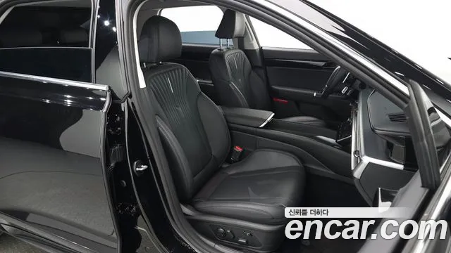 Hyundai Grandeur GN7 — Фото автомобиля 16