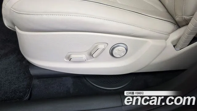 Genesis GV80 2.5T Бензин AWD — Фото автомобиля 26