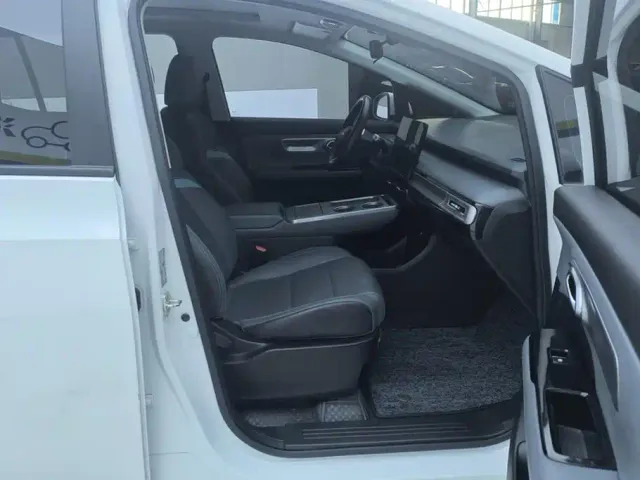 GAC Aion Y — Фото автомобиля 8