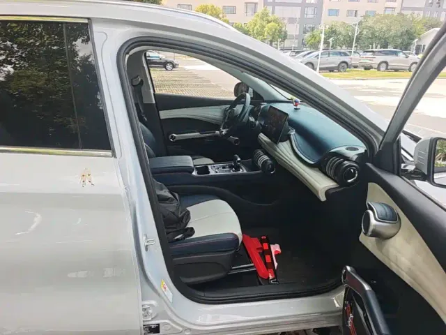 BYD Yuan PLUS — Фото автомобиля 8