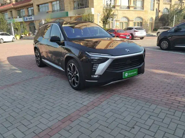 Nio ES8 — Фото автомобиля 3