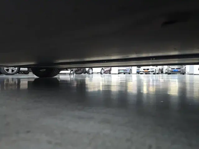 Tesla Model Y — Фото автомобиля 20