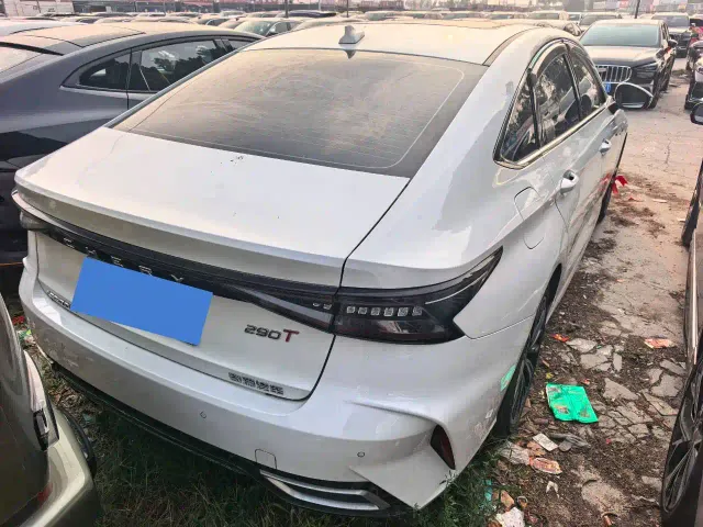 Chery Arrizo 8 — Фото автомобиля 4