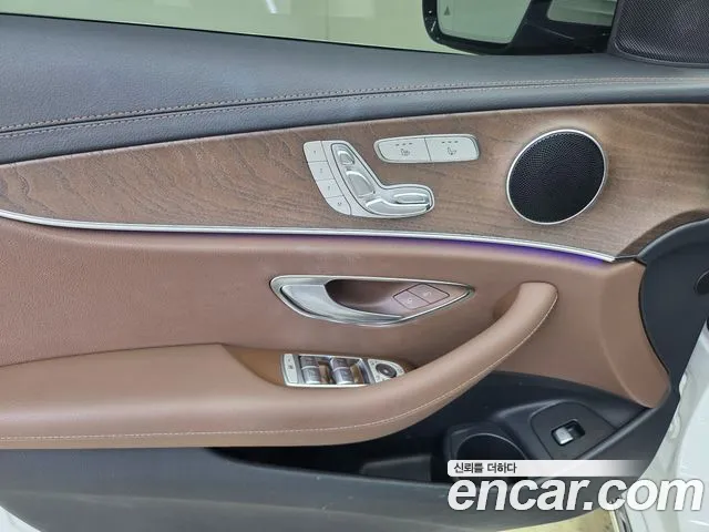 Mercedes-Benz E-Class W213 — Фото автомобиля 12