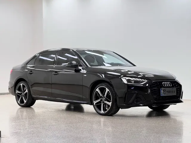 Audi A4L — Фото автомобиля 3