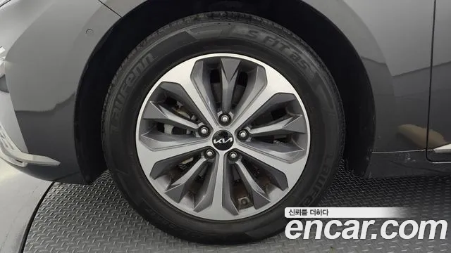 Kia K8 K8 Hybrid — Фото автомобиля 5