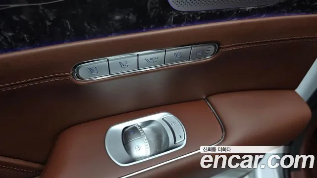 Genesis G90 Бензин 3.5 турбо AWD — Фото автомобиля 30