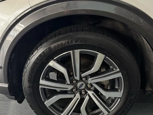 Ford Explorer — Фото автомобиля 19