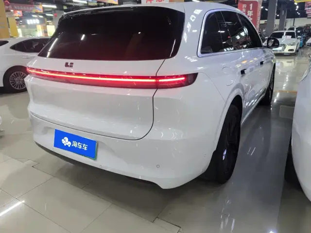 Li Auto L6 — Фото автомобиля 3