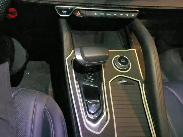 Geely Xingyue L — Фото автомобиля 16