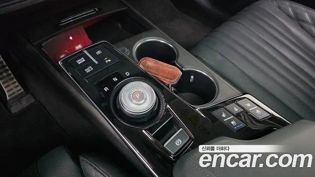 Kia K8 — Фото автомобиля 9
