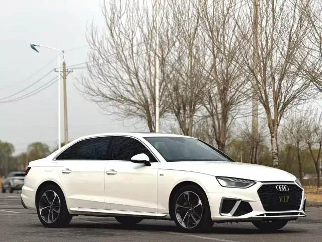 Audi A4L — Фото автомобиля 3