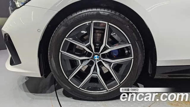 BMW 5-Series — Фото автомобиля 5
