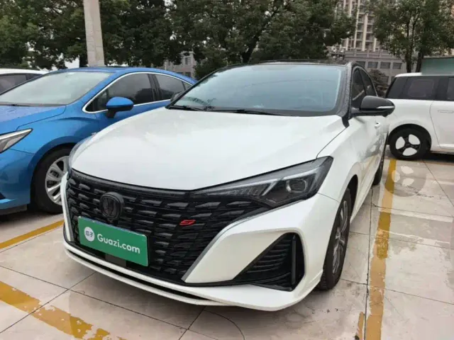 Фотография автомобиля — Changan Eado
