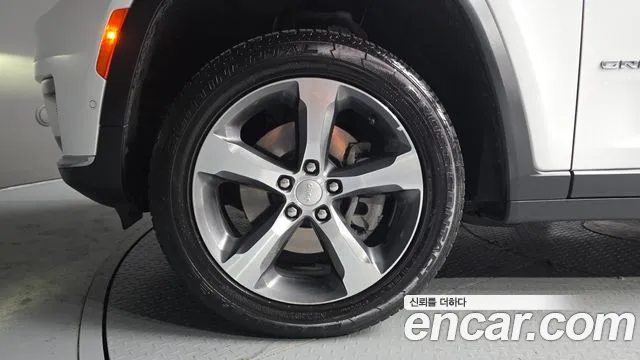 Jeep Cherokee Grand Cherokee(WL) 3.6 Limited — Фото автомобиля 5