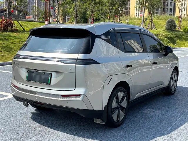 GAC Aion Y — Фото автомобиля 9