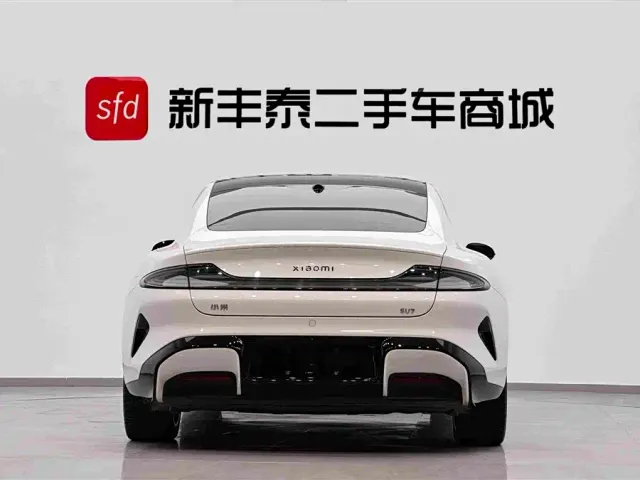 Xiaomi SU7 — Фото автомобиля 7