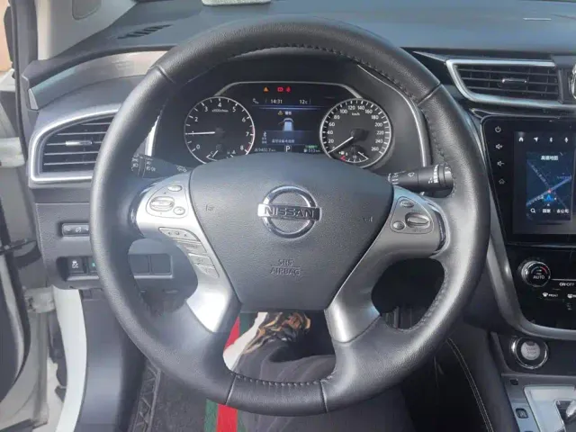 Nissan Murano — Фото автомобиля 15