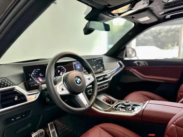 BMW BMW X5 2023 xDrive 40Li M Sport Package — Фото автомобиля 11