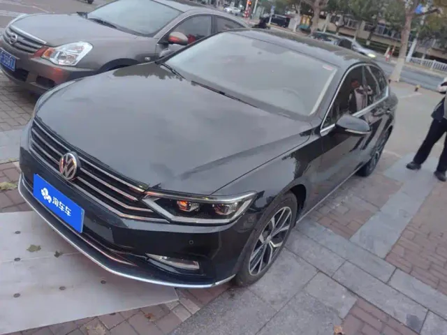 Фотография автомобиля — Volkswagen Magotan