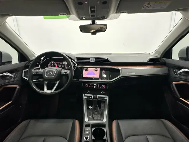 Audi Q3 — Фото автомобиля 12