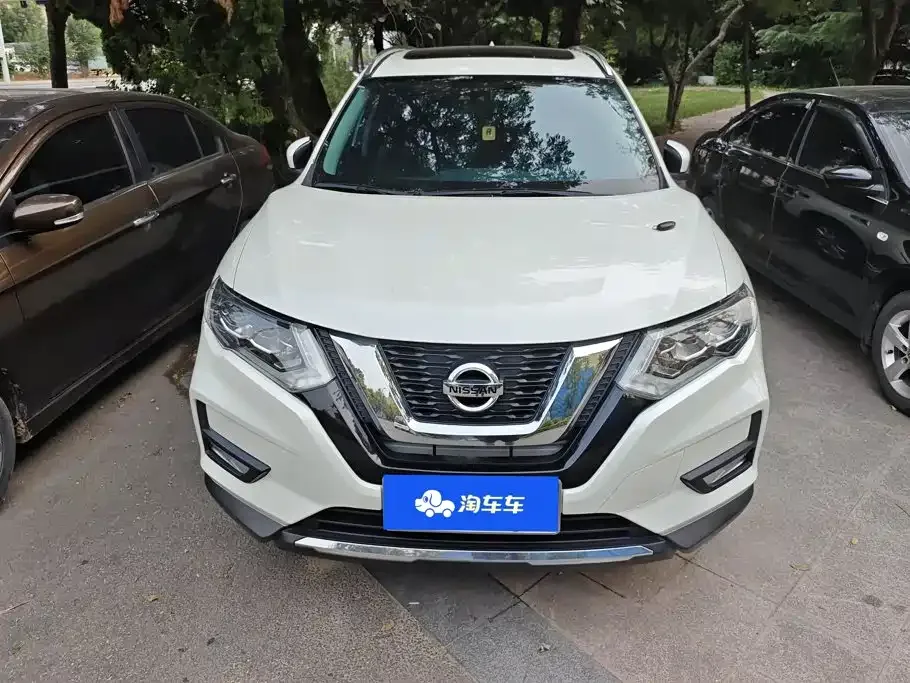 Nissan X-Trail 2023 Classic 2.0L 2WD Smart Premium Edition — Фото автомобиля 2
