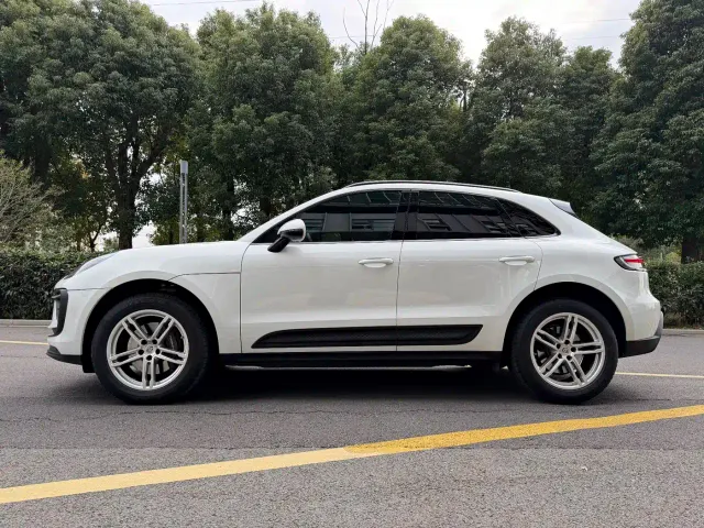 Porsche Macan — Фото автомобиля 12