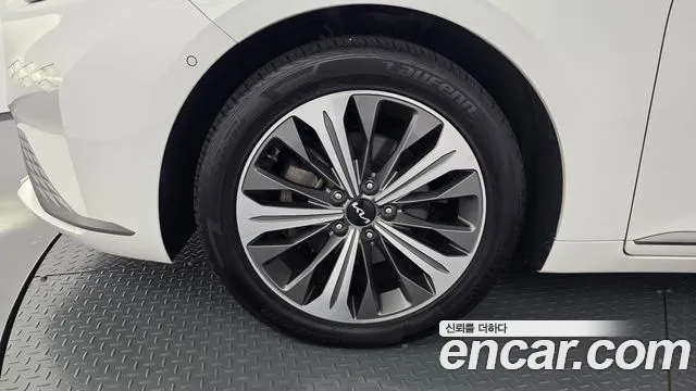 Kia K8 K8 Hybrid — Фото автомобиля 4