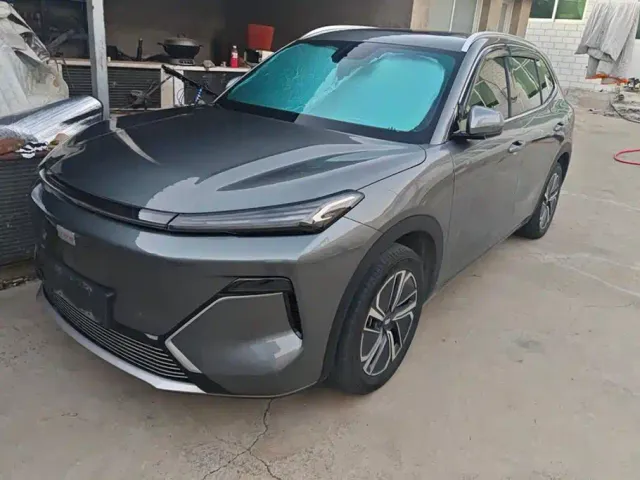 Фотография автомобиля — Geely Galaxy Starship 7 EM-i