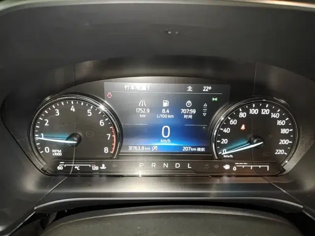 Ford Escape — Фото автомобиля 11