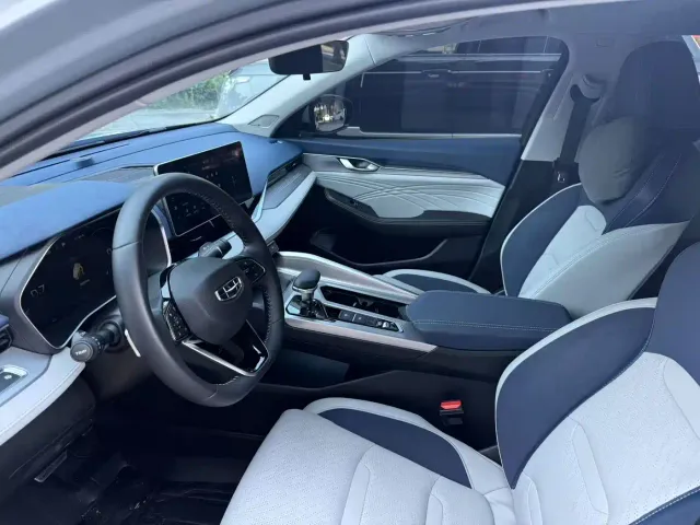 Geely Xingrui — Фото автомобиля 10