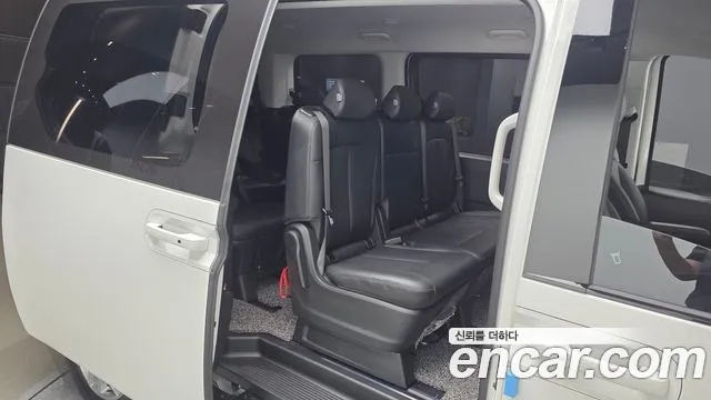 Hyundai Staria Staria — Фото автомобиля 10