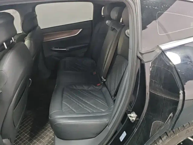 Changan Qiyuan A07 — Фото автомобиля 16