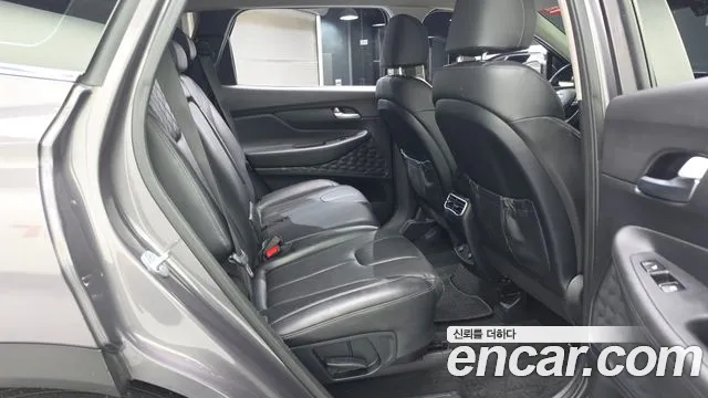 Hyundai Santa Fe Santa Fe (New) — Фото автомобиля 12