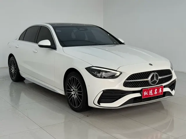 Mercedes-Benz C-Class — Фото автомобиля 3