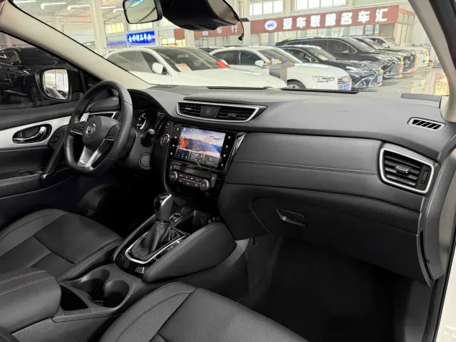 Nissan Qashqai — Фото автомобиля 18