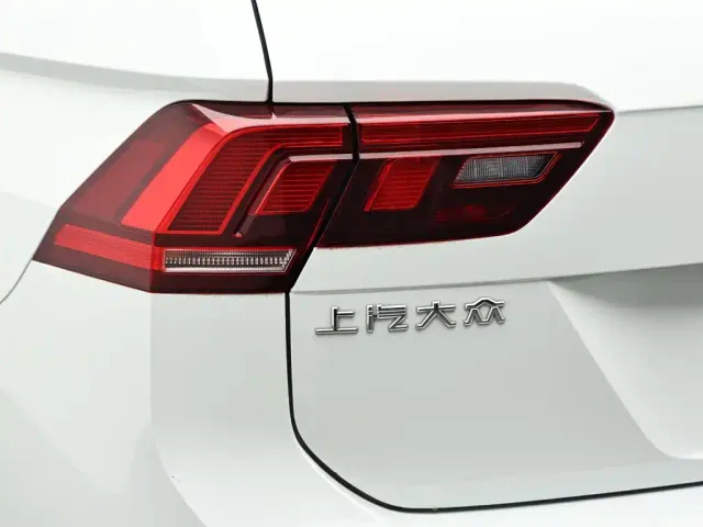 Volkswagen Tiguan L — Фото автомобиля 7