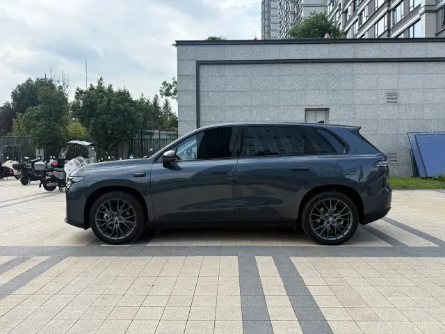 Leapmotor C10 — Фото автомобиля 14
