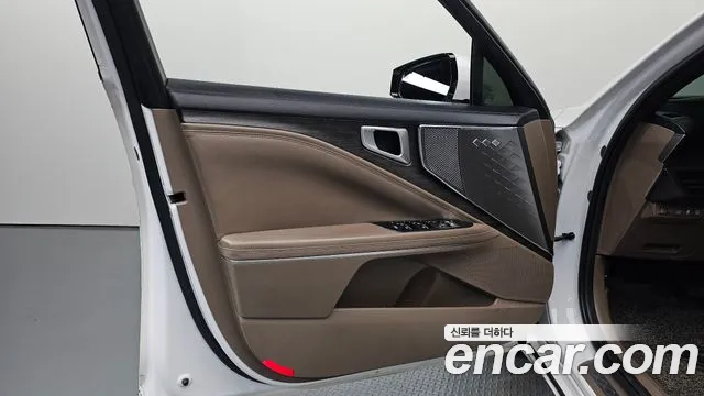 Kia K8 Hybrid — Фото автомобиля 13