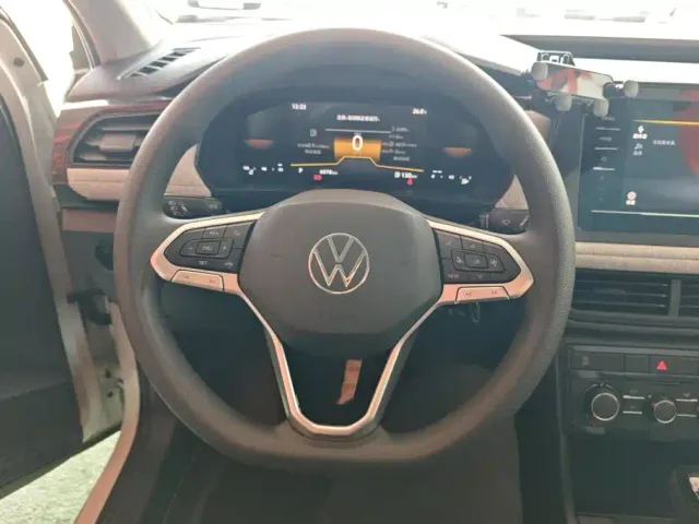 Volkswagen Tharu — Фото автомобиля 15