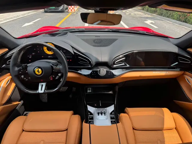 Ferrari Purosangue — Фото автомобиля 14