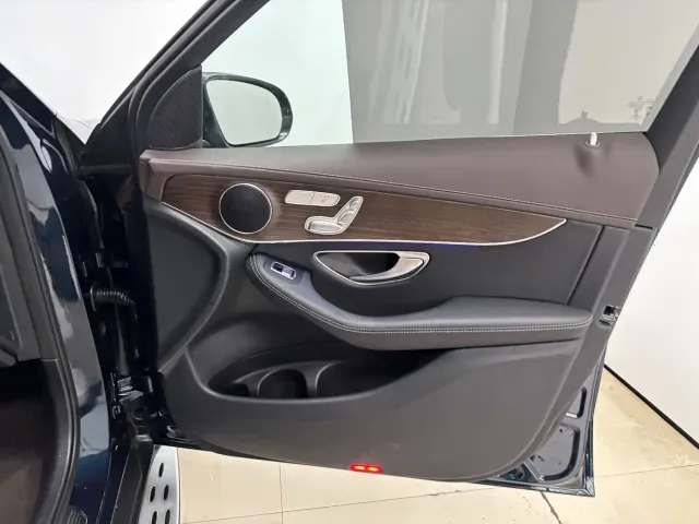 Mercedes-Benz GLC-Class — Фото автомобиля 23