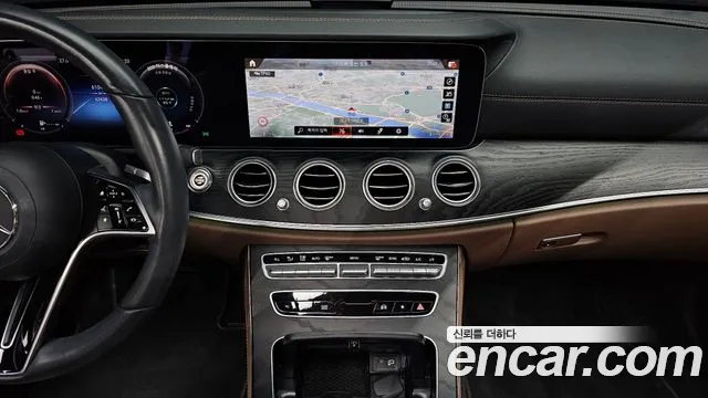 Mercedes-Benz E-Class W213 — Фото автомобиля 20