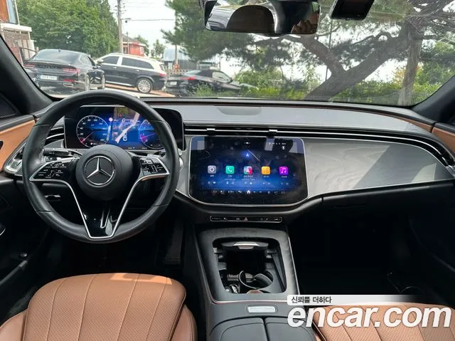 Mercedes-Benz E-Class — Фото автомобиля 12